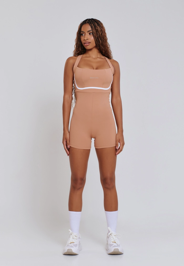 MACAQUINHO MINIMAL COM CHAPADO ALTA SUSTENÇÃO MACHIATO