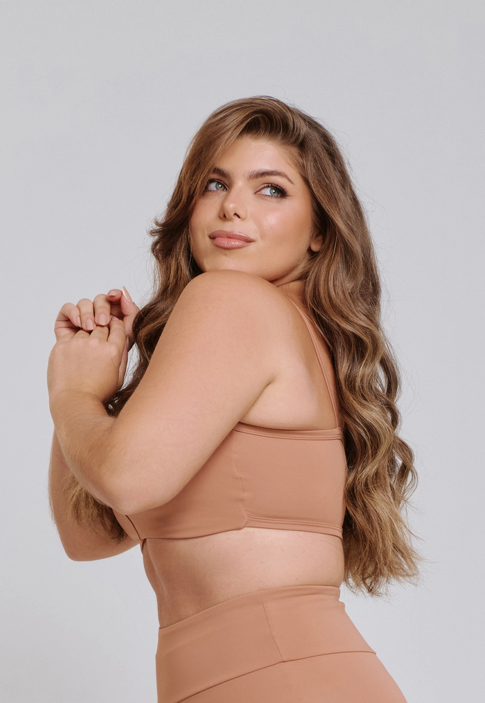 TOP EMBUTIDO DECOTE CANOA MINIMAL MACHIATO TOP EMBUTIDO DECOTE CANOA MINIMAL MACHIATO