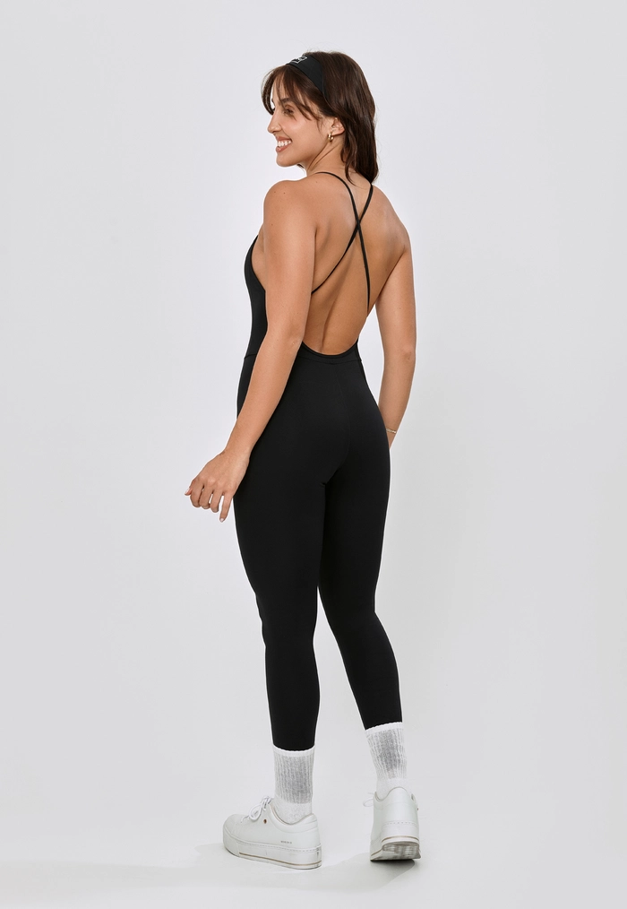 MACACÃO FITNESS COM ALÇA CRUZADA E COSTA CAVADA PRETO MACACÃO FITNESS COM ALÇA CRUZADA E COSTA CAVADA PRETO