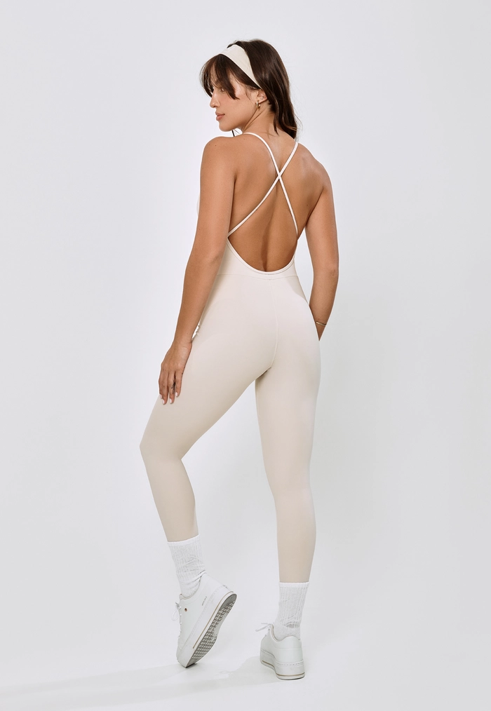 MACACÃO FITNESS COSTA CAVADA E ALÇA CRUZADA - LUNA MACACÃO FITNESS COSTA CAVADA E ALÇA CRUZADA - LUNA