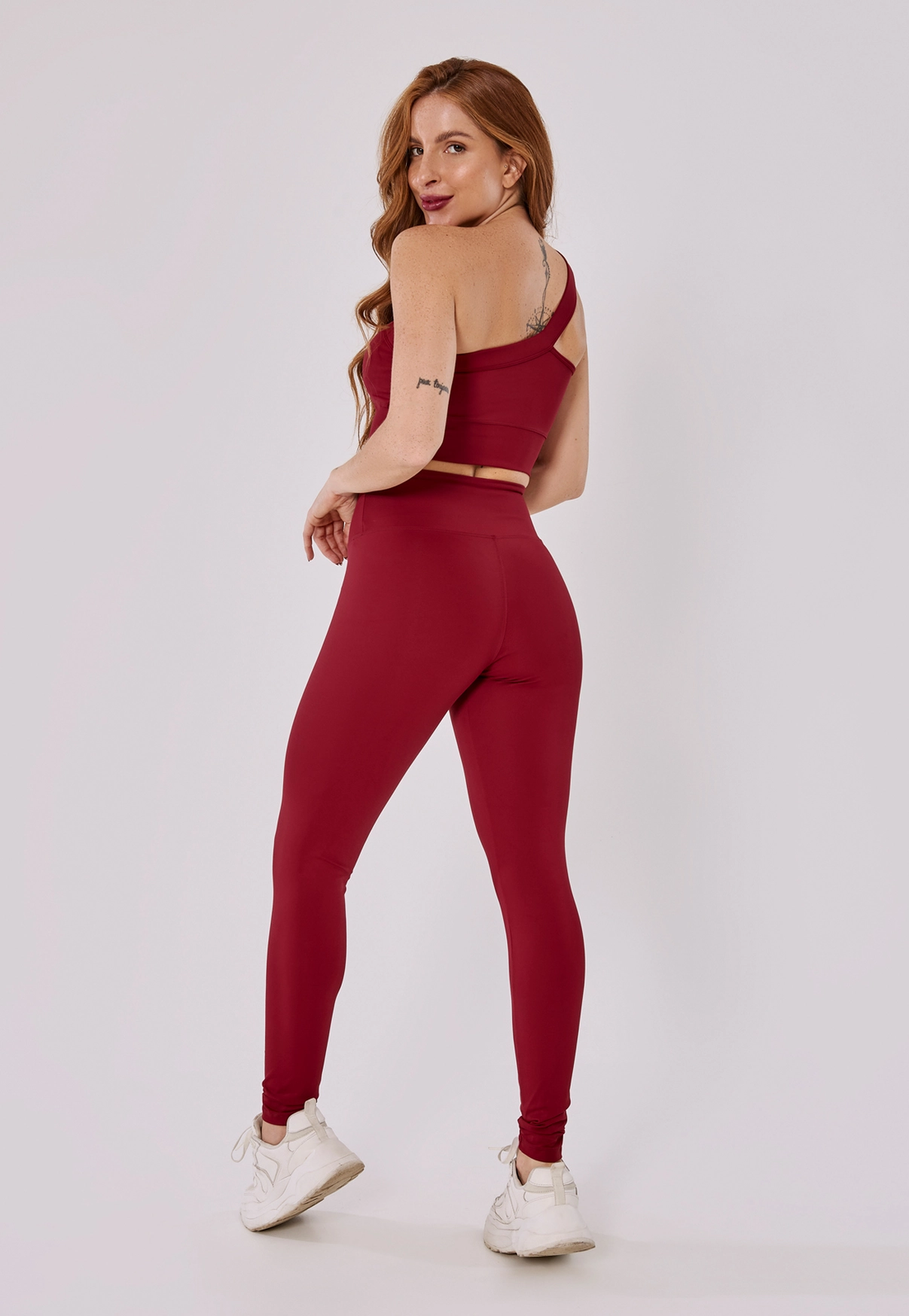 LEGGING BÁSICA SILK MEIO VALENTINO - POLIAMIDA