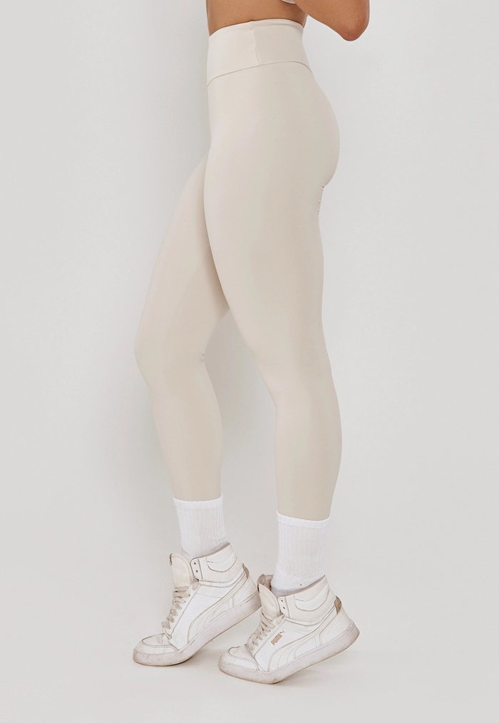 LEGGING BÁSICA SILK MEIO LUNA- POLIAMIDA FIO DUPLO LEGGING BÁSICA SILK MEIO LUNA- POLIAMIDA FIO DUPLO