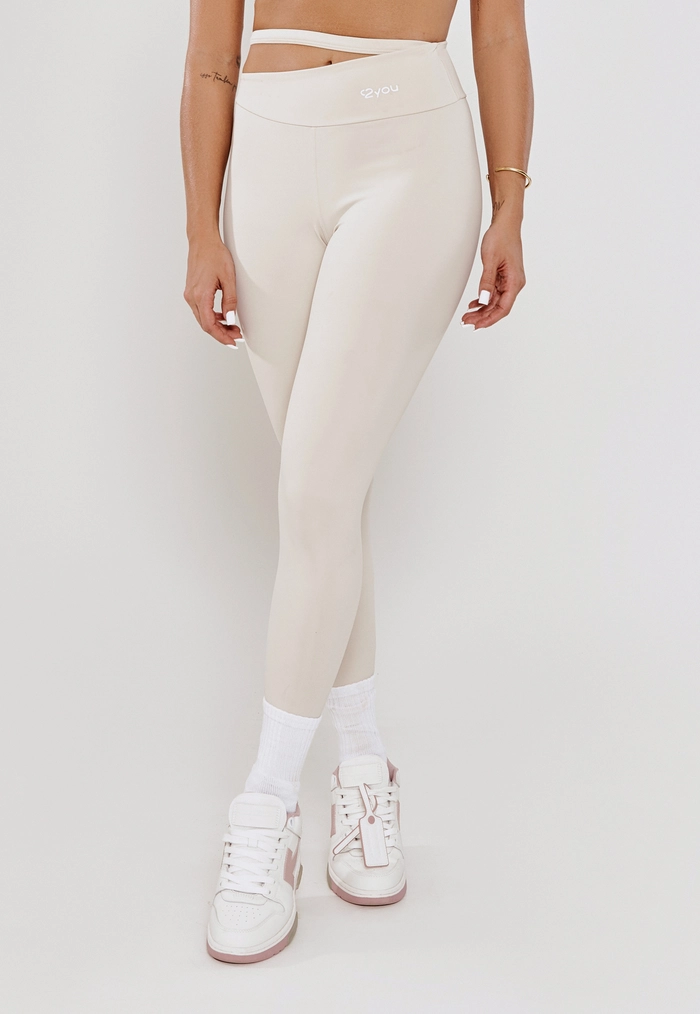 LEGGING CÓS ASSIMÉTRICO LUNA- POLIAMIDA FIO DUPLO. LEGGING CÓS ASSIMÉTRICO LUNA- POLIAMIDA FIO DUPLO.