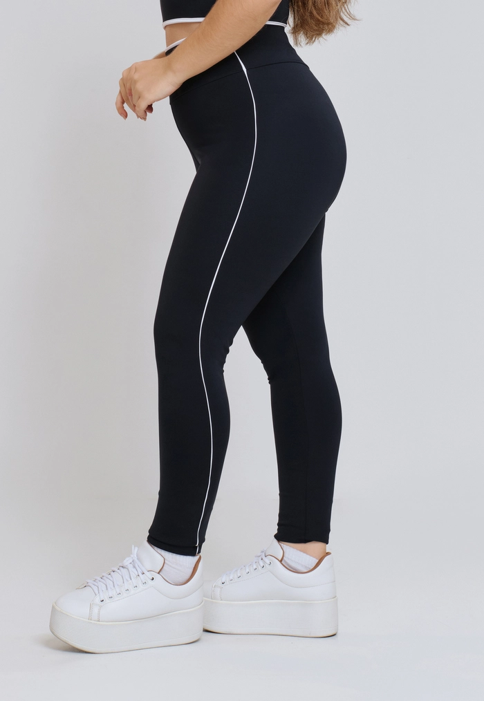 LEGGING BÁSICA COM VIVO NAS LATERAIS BORDA E CÓS POLIAMIDA PRETO LEGGING BÁSICA COM VIVO NAS LATERAIS BORDA E CÓS POLIAMIDA PRETO