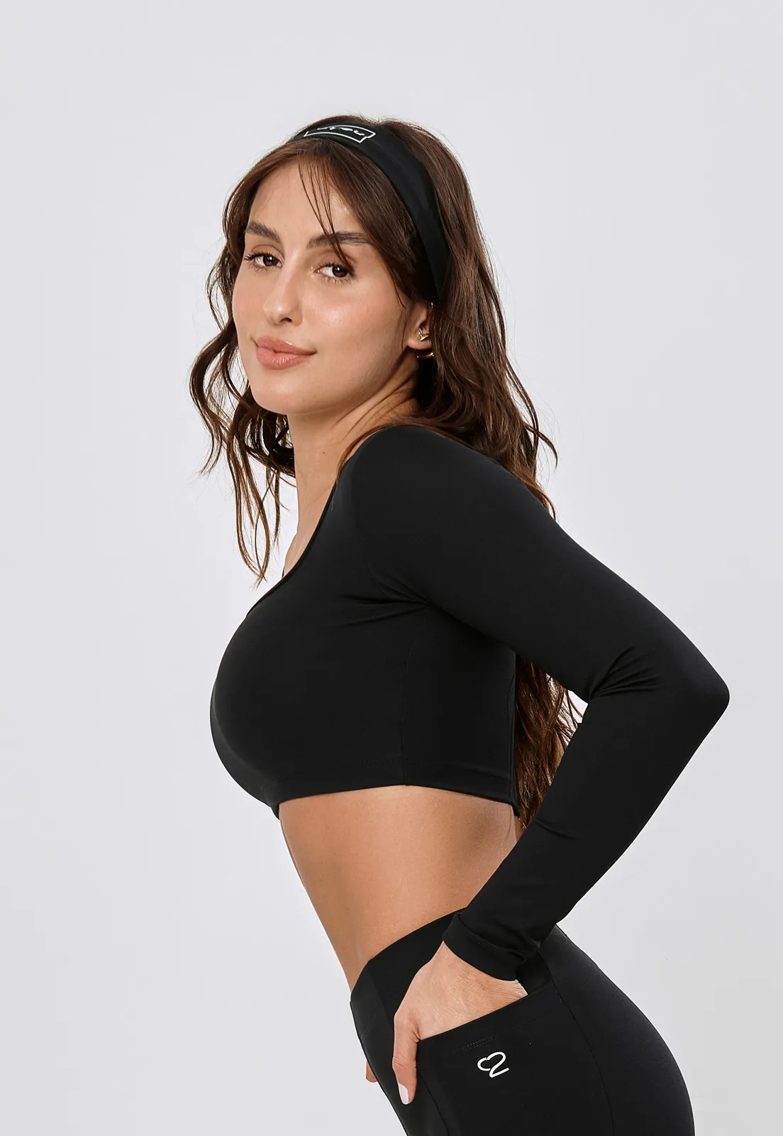 CROPPED SOFT DE MANGA LONGA E DECOTE QUADRADO - PRETO CROPPED SOFT DE MANGA LONGA E DECOTE QUADRADO - PRETO