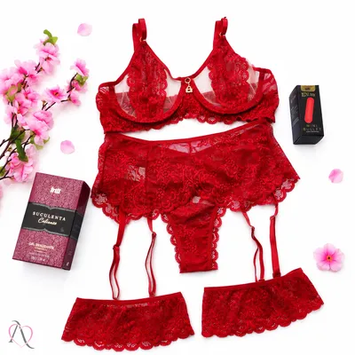Kit Amor Intenso Com Caixa Presenteável - 1 Conjunto de Lingerie Tamanho M, 1 Lubrificante Suculenta e 1 Vibrador Bullet