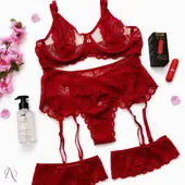 Kit Amor Intenso Com Caixa Presenteável - 1 Conjunto de Lingerie Tamanho M, 1 Lubrificante Suculenta e 1 Vibrador Bullet - imagem 2