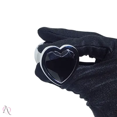 Plug Anal Pequeno Preto em Formato de Coração 7x2,8cm