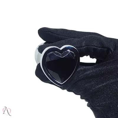 Plug Anal Pequeno Preto em Formato de Coração 7x2,8cm