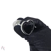 Plug Anal Pequeno Preto em Formato de Coração 7x2,8cm - imagem 3