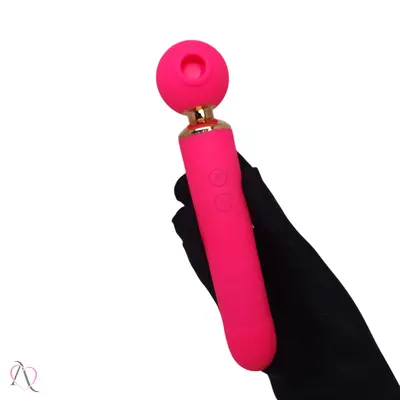 Vibrador Varinha Magica 3 Em 1 Com Vai E Vem 10 modos de vibração/ 10 tapping/ 10 de sucção.