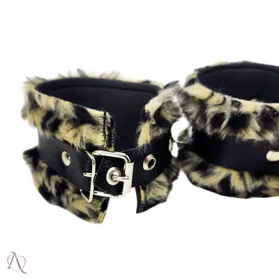 Algema de Pelúcia para Fetiche com Regulagem Brasil Fetiche