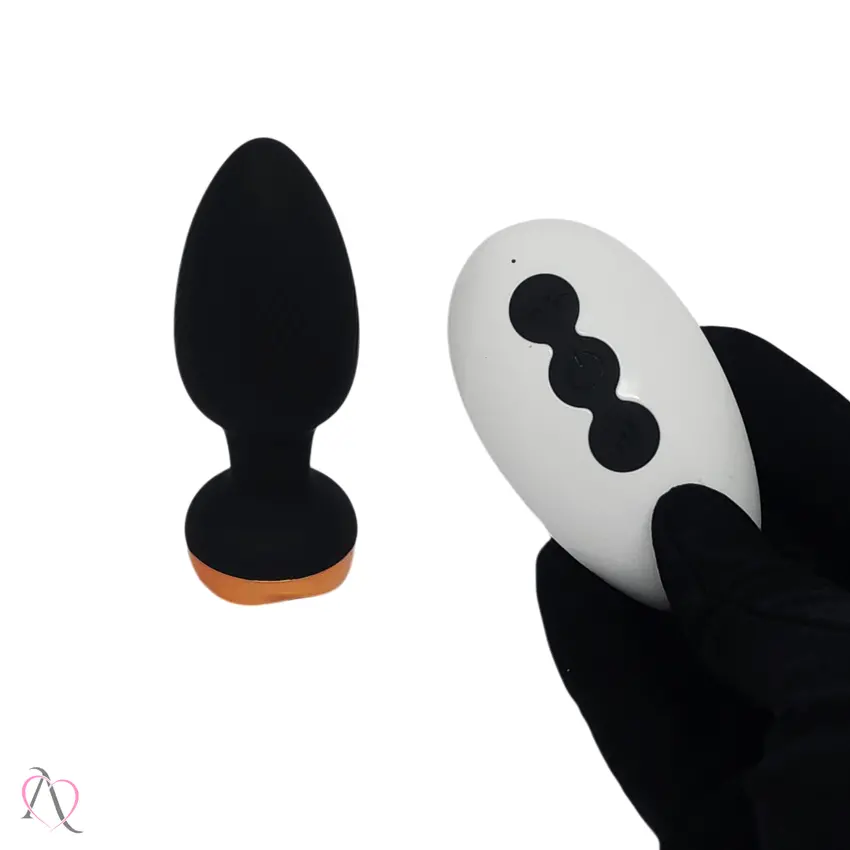 Plug Anal Vibrador com Controle em Formato de Flor Cor Preto
