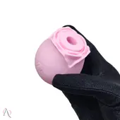 Vibrador Pulsador de Clitóris Rosa Magic Rose cor: Rosa Claro 10 Modos de Pulsação - imagem 1
