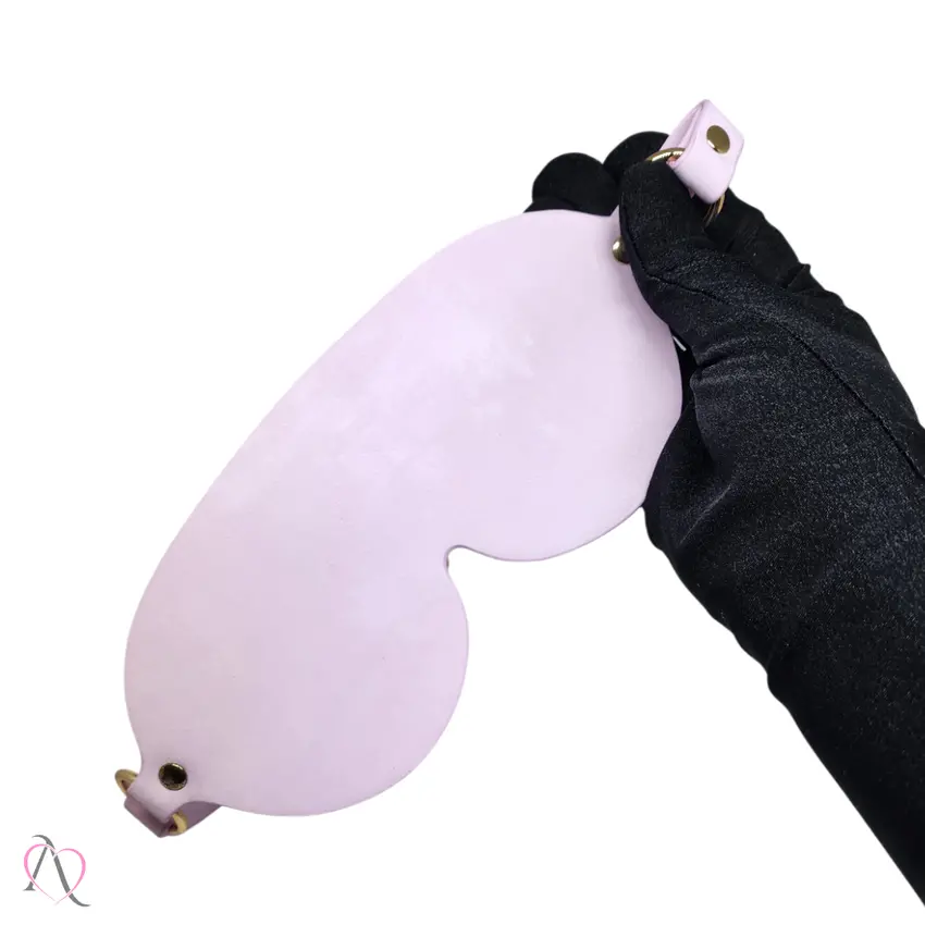 Mascara em Formato de Venda Rosa