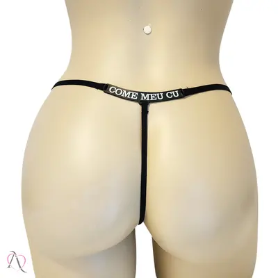 Calcinha com Frase que Brilha no Escuro Come Meu Cu Cor Preto Tamanho Único