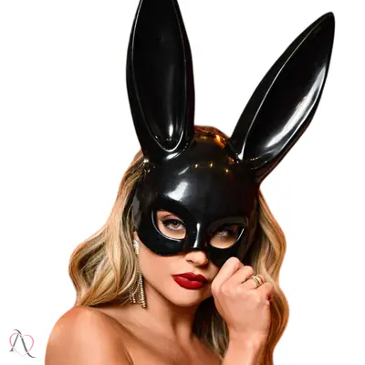 Máscara de Coelho Preto