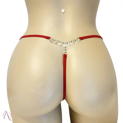 Calcinha Me Chupa Vermelho com Frase em Strass Tamanho Único