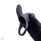 Capa Peniana com Anel e Vibrador Estimulador de Clitóris Cor Preto com 10 Modos de Vibração - imagem 3
