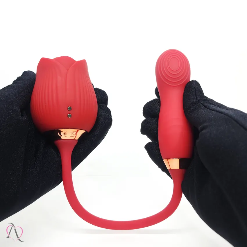 VIBRADOR E ESTIMULADOR DE CLITÓRIS EM FORMATO DE ROSA