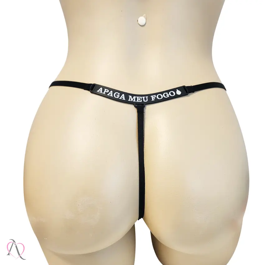 Calcinha com Frase que Brilha no Escuro APAGA MEU FOGO Cor Preto - Tamanho Único