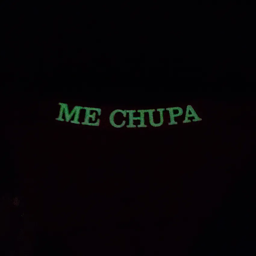 Calcinha com Frase que Brilha no Escuro ME CHUPA Cor Branco - Tamanho Único