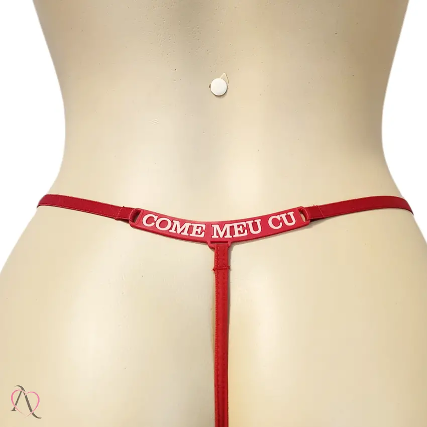 Calcinha com Frase que Brilha no Escuro COME MEU CU Cor Vermelho - Tamanho Único