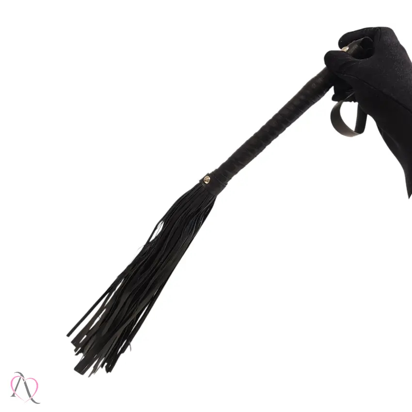 Chicote com Tiras Finas Cor Preto