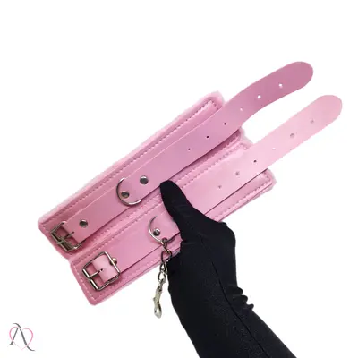 Algemas de Couro com Pelúcia Cor Rosa