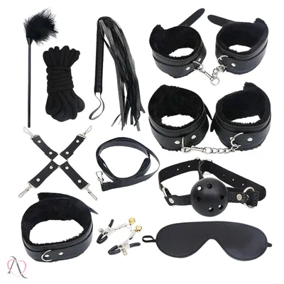 Kit Sado Bondage Preto Revestido em Pelúcia com 11 Itens