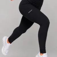 O Conjunto ae | Calm, composto pelo Top e pela Legging ae | Calm, foi desenvolvido para proporcionar uma experiência única de conforto e liberdade de movimento.  - imagem 2