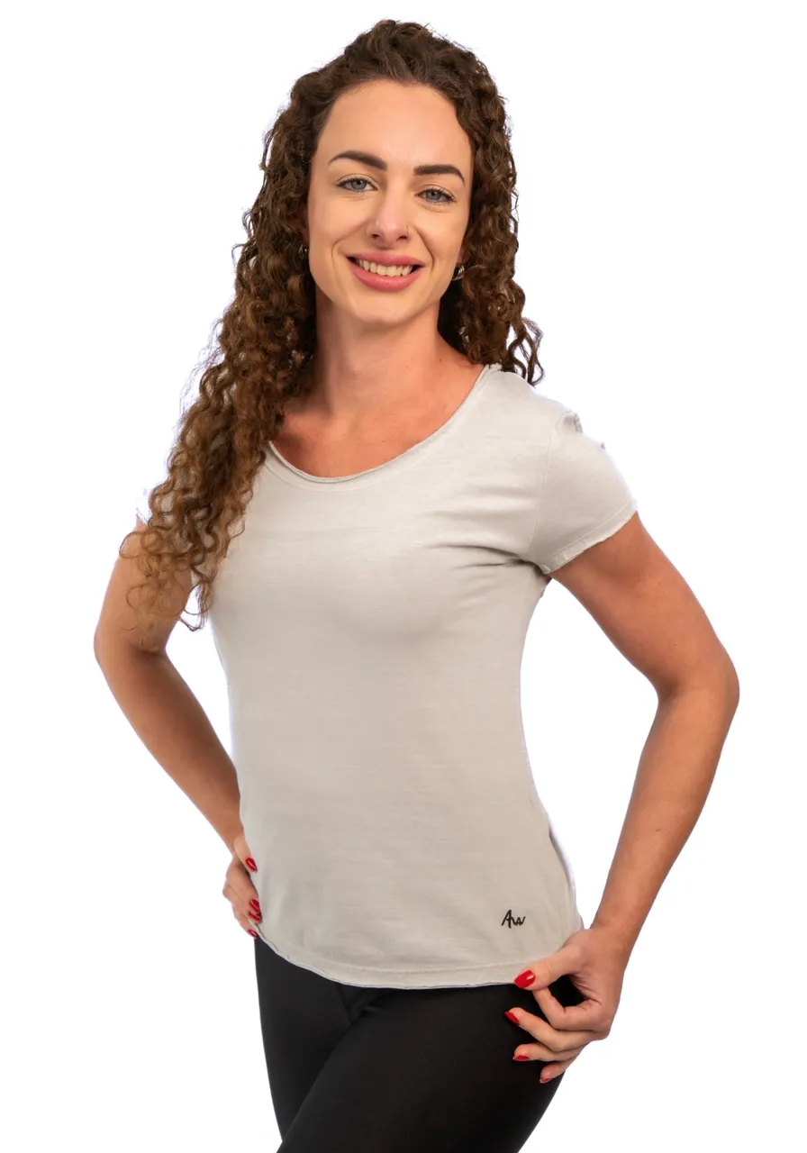 Camiseta feminina 100% algodão premium cinza claro que não desbota