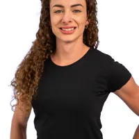 Camiseta Slim Feminina preta 100% algodão premium que não desbota de produção sustentável - imagem 7