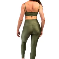 Legging Forest Green - Brilho elegante, recortes modeladores, proteção UV, secagem rápida e extremo conforto - imagem 3
