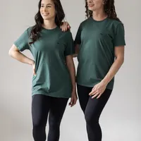 Camiseta 100% algodão Premium Verde Esmeralda - fibra natural que não desbota - imagem 3