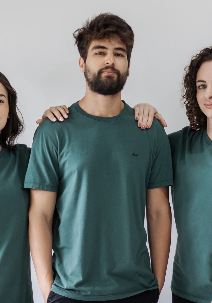 Camiseta 100% algodão Premium Verde Esmeralda