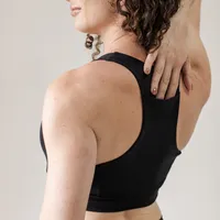 Top High Performance Ultra Black com bolso traseiro, alta sustentação, tecido duplo, secagem rápida e conforto - imagem 2