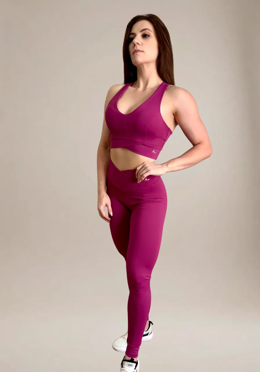 Top High Performance Fúcsia - alta sustentação, modelador, com proteção UV, secagem rápida e conforto