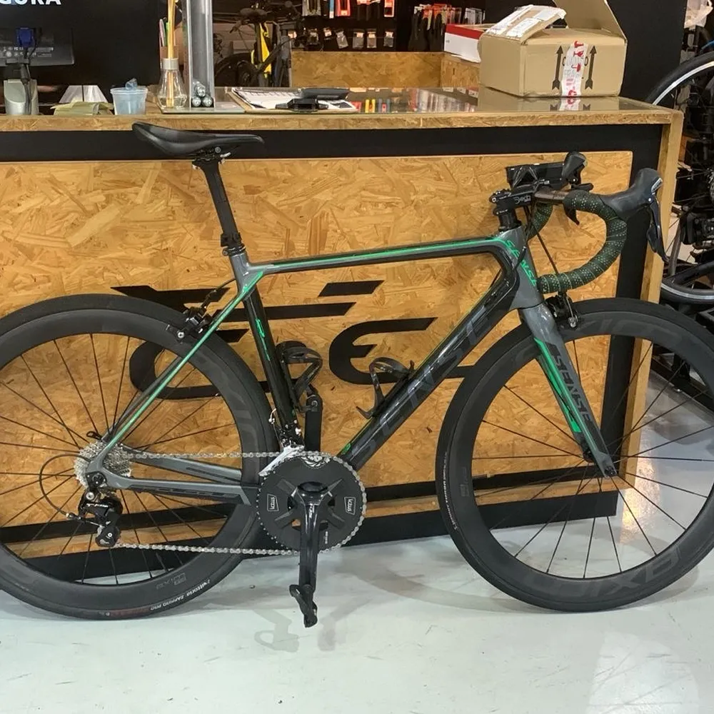 Roda de Carbono Rim Brake 50mm Speed INMETRO | Axion Cycle