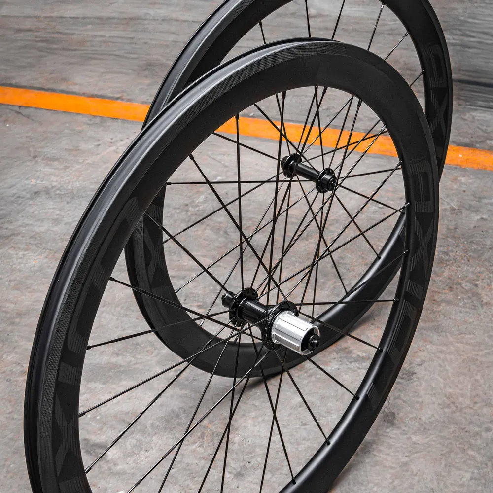 Roda de Carbono Rim Brake 50mm Speed INMETRO | Axion Cycle