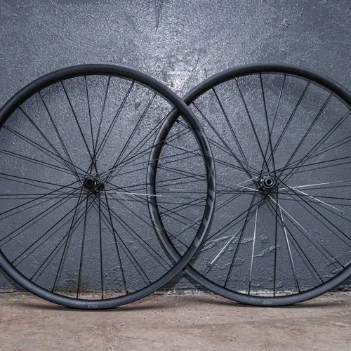 Roda de Carbono MTB 29 Perfil 22mm INMETRO