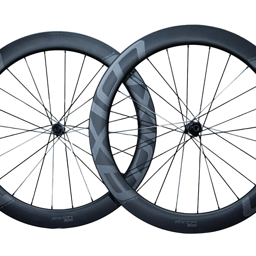 Roda de Carbono Disc Brake 60mm Aerodinâmica | Axion Cycle