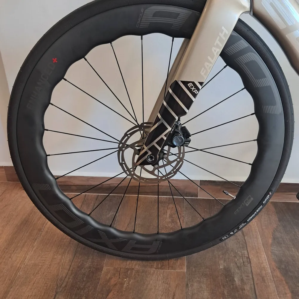 Roda Carbono Disc Brake Rolamento Cerâmico 55-60mm | Axion Cycle