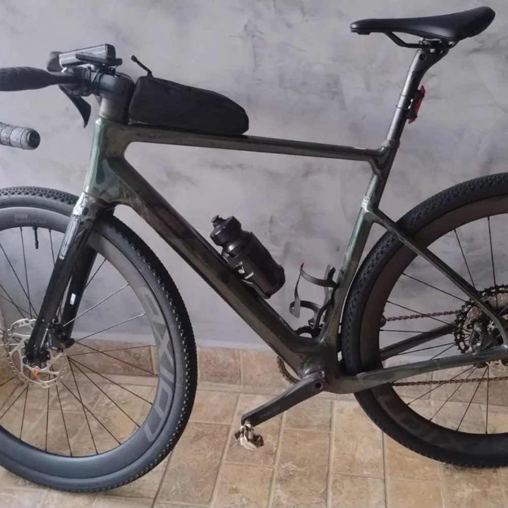 Roda de Carbono Disc Brake Gravel 45mm INMETRO | Axion Cycle