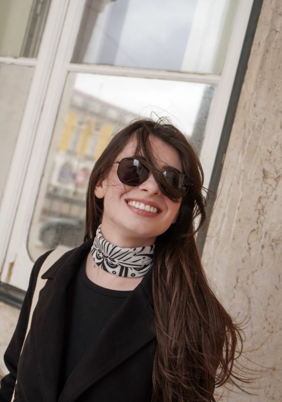 Lenço Mandacaru Preto Mini