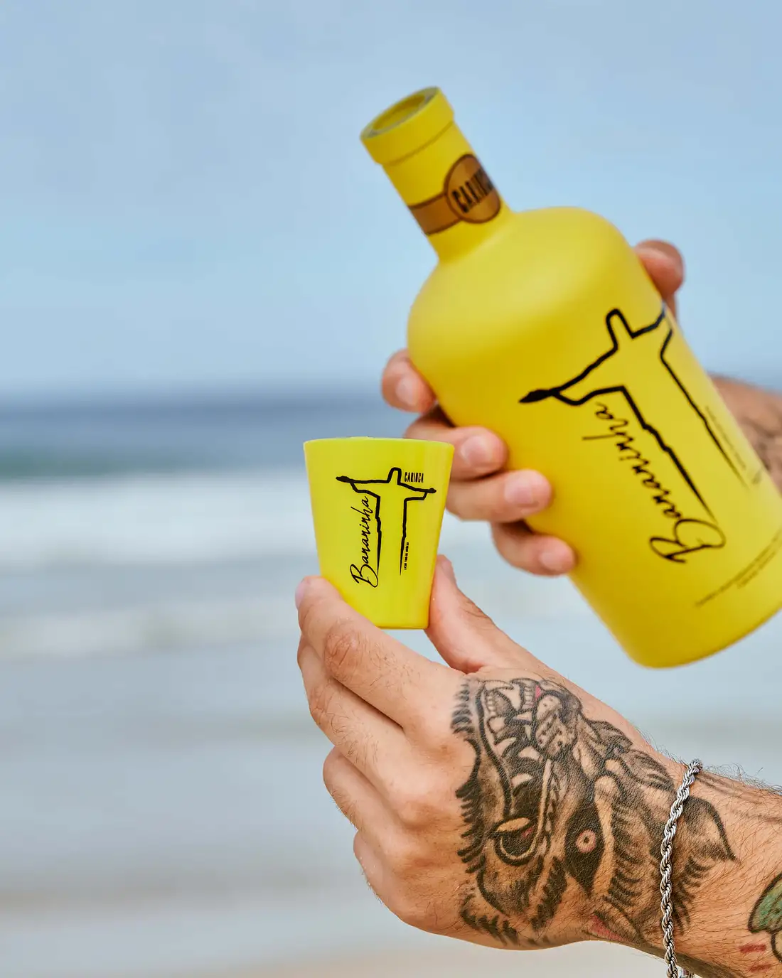 Copinho de Shot Plástico 25ml e 50ml - Bananinha Carioca