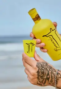 Copinho de Shot Plástico 25ml e 50ml - Bananinha Carioca - imagem 3