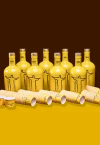 Kit 8 Garrafas + Pack de Copos de Shot Biodegradável c/ 100un - Bananinha Carioca - imagem 1