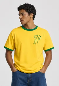 Compre 2 Leve 3 - Camisetas Vintage Ed. Amarelinha da Copa - Bananinha Carioca - imagem 1