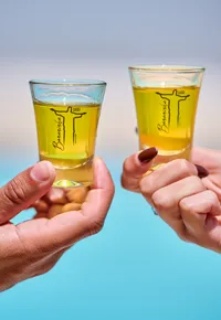 Kit 2 Garrafas Original + Banoffee + 2 Copinhos de Vidro - imagem 4